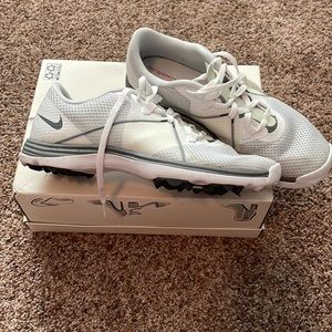Nike Lunarlon Grey & White Golf Shoes Size 6W